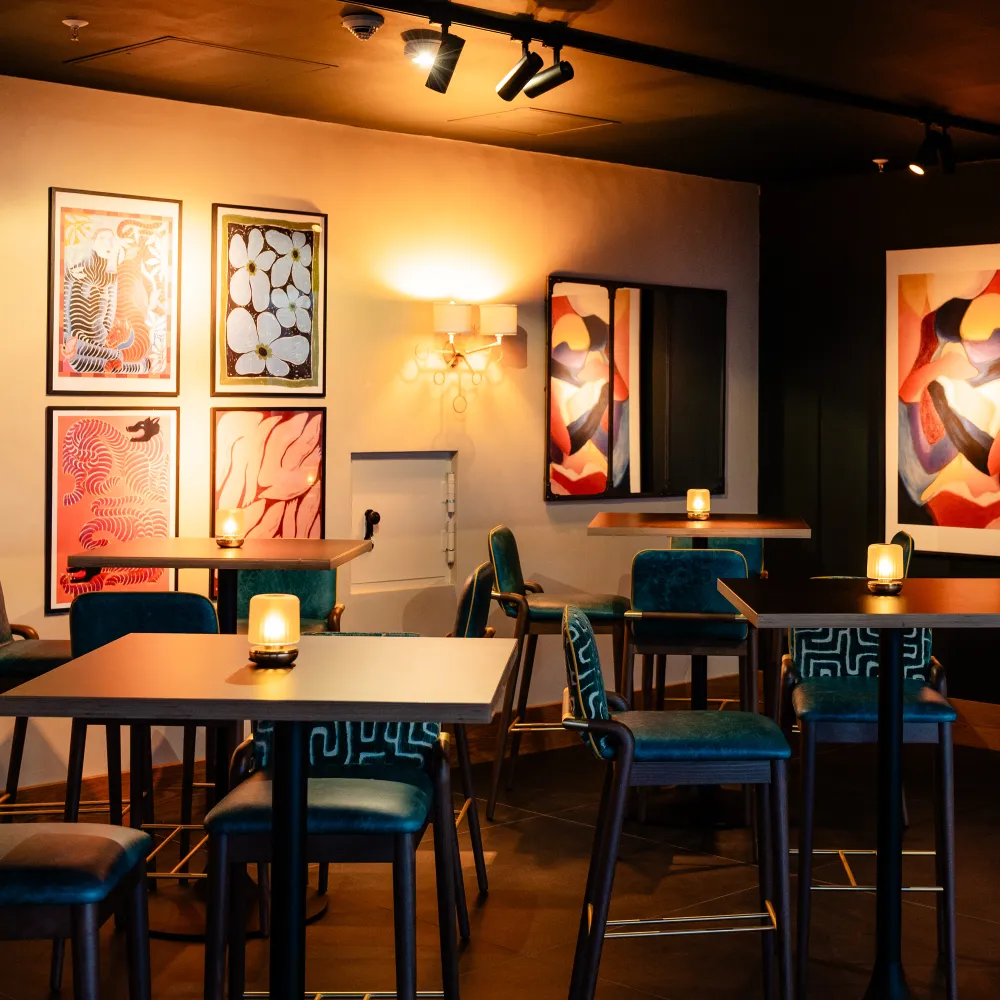 Gallery area of air bar 13